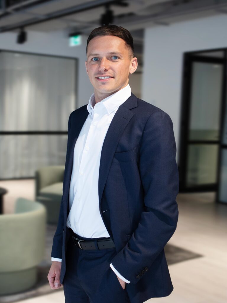 Josh Gilbert, Marktanalyst bei Etoro Josh Gilbert, Marktanalyst bei Etoro