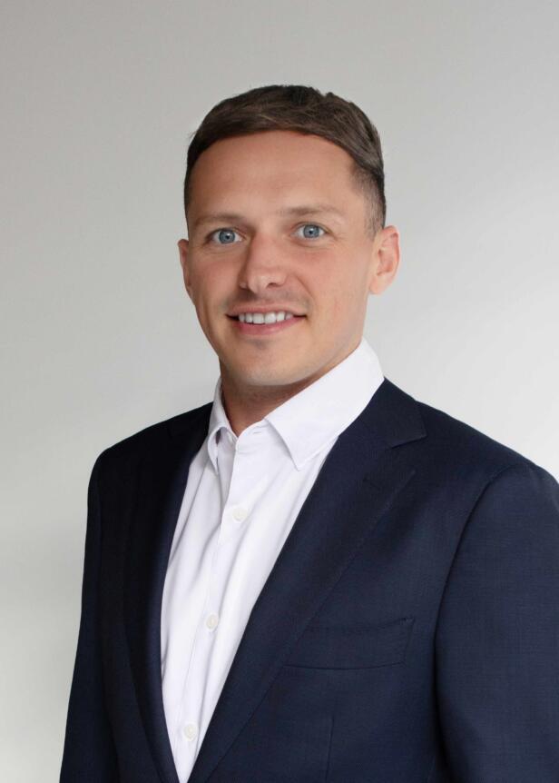 Josh Gilbert Market Analyst At Etoro