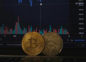 Bitcoin Holds Above $73K Despite $1.42 Billion ETF Outflow: Bullish Strength or Warning Sign Bitcoin Holds Above $73k Despite $1.42 Billion Etf Outflow: Bullish Strength Or Warning Sign?